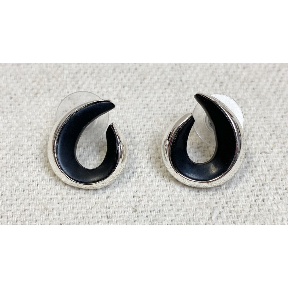 Chico's Vintage Silver & Black Post Earrings Pre-Owned EUC